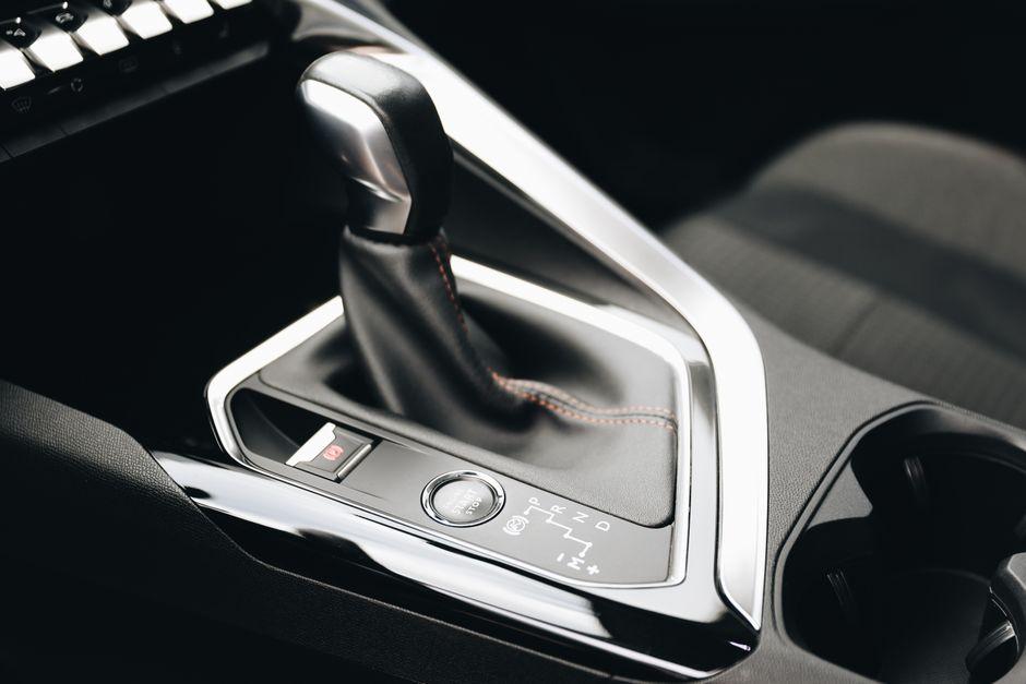 Cars with the best transmissions: find reliable options for smooth driving and peace of mind
